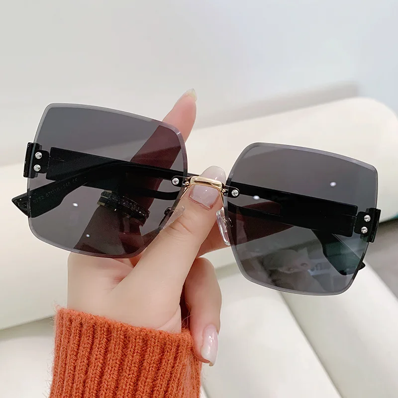 

New Vintage Women Oval Sunglasses Women's Brand Designer Sun Glasses Fashion Frameless Square Eyewear UV400 Gafas De Sol