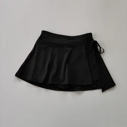 Women's Quick-Dry Active Skort with Pockets and Side Split - M (Black)