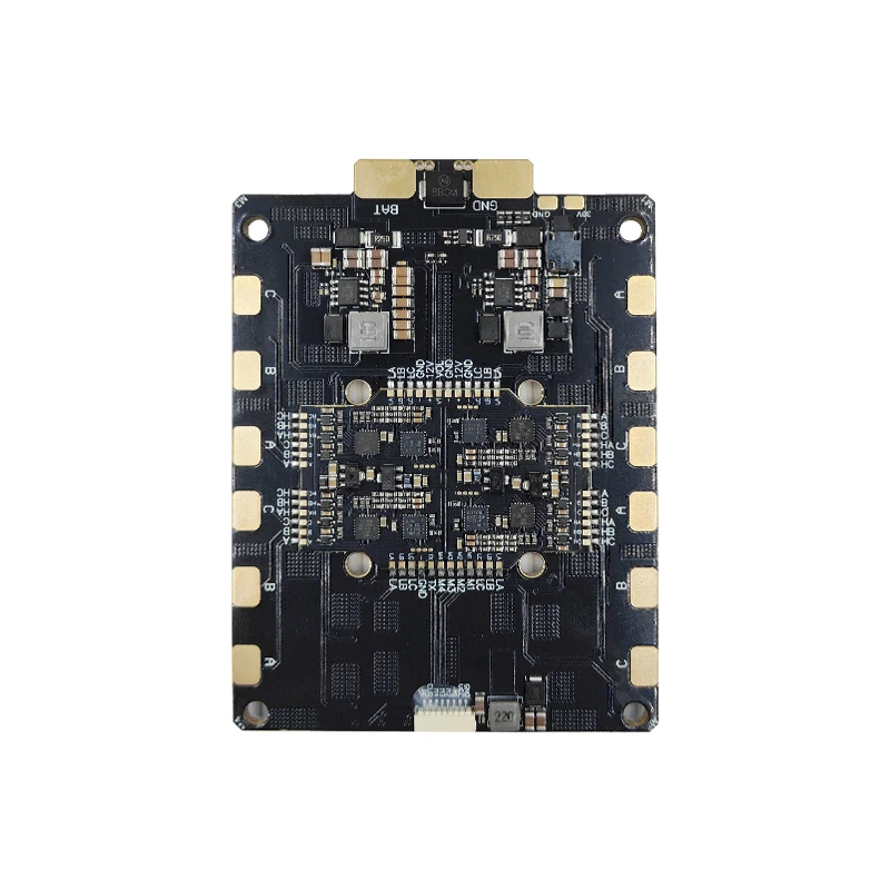 Installation du DAKEFPV ESC 32-bit 12S 120A 4-en-1 sur un châssis de drone FPV