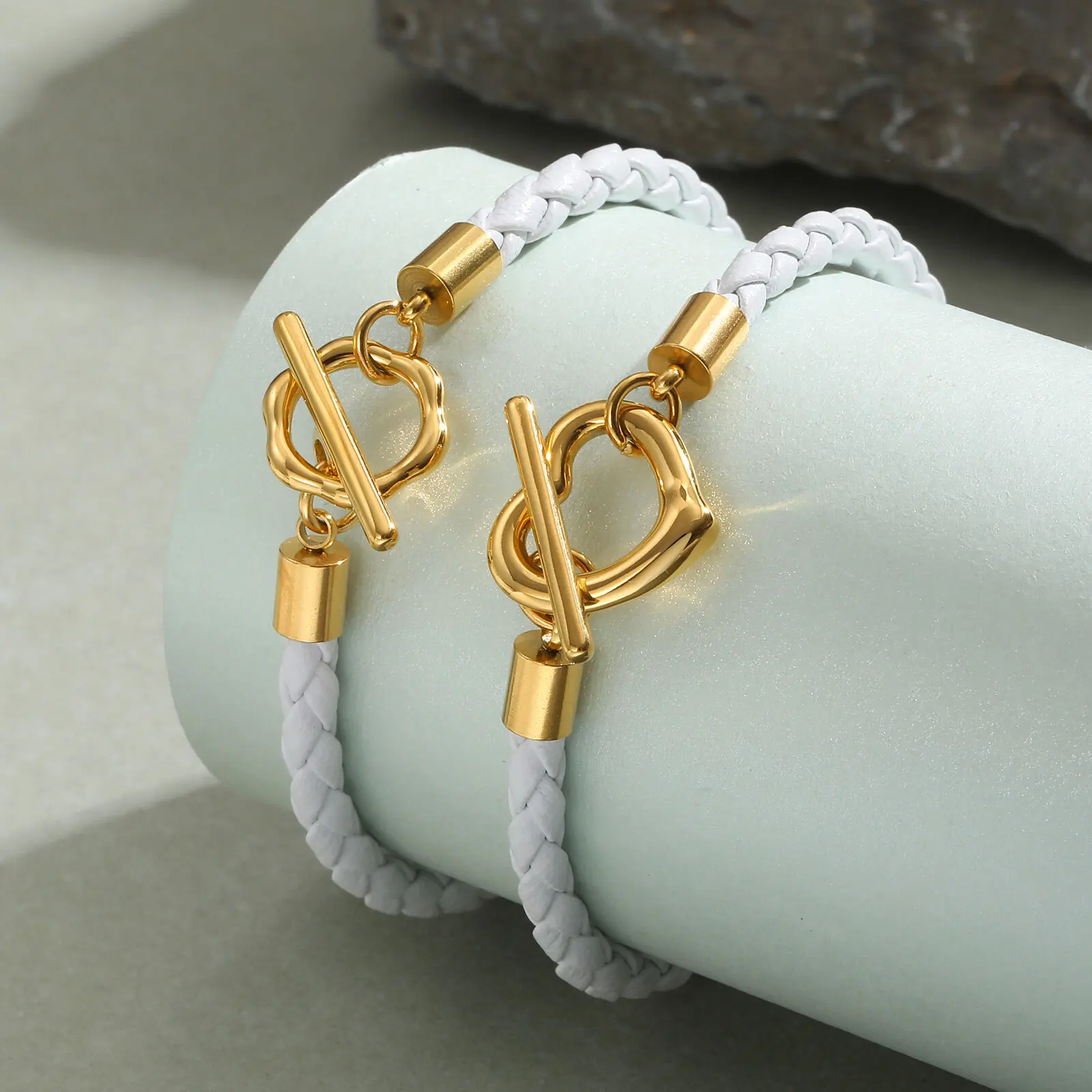 Vnox Damen-Armband, trendiges geflochtenes Lederarmband, weißes Seil, Edelstahl, goldfarben, OT-Schloss-Armband, modischer Damenschmuck