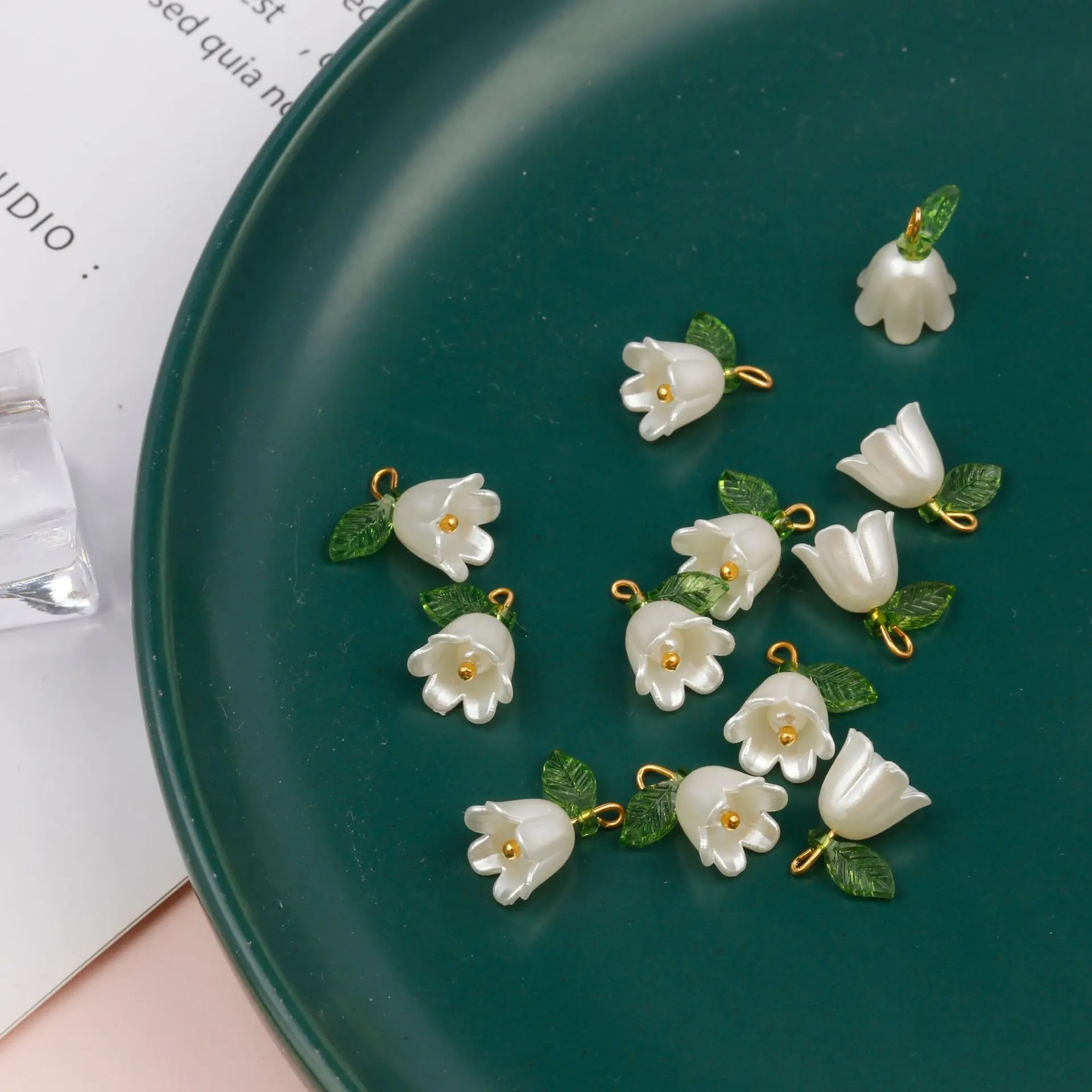 Pearl Pendant 10Pcs/Set Imitation-Pearl Bell Orchid Stereoscopic Leaf Flower for DIY Necklace Bracelet Earrings Jewelry Accessories
