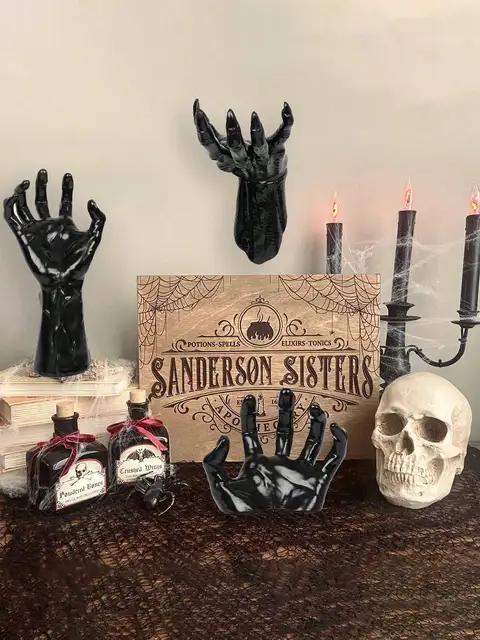 1pc Resin Claw Hand, Halloween Decorations, Wall Mounted Creepy Reaching Hands with Lighted Candles, Life-Sized Horror 4