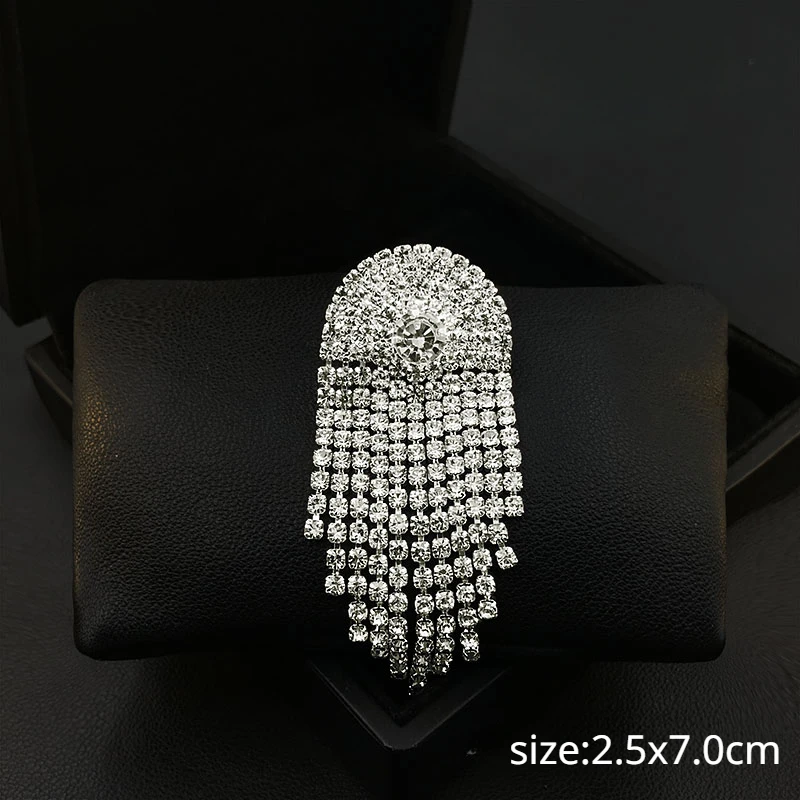 Jellyfish Design Brooch Women's Suit Accessories Fashionable Buckle All-Match Collar Pin Cheongsam Magnetic Corsage Jewelry 5659