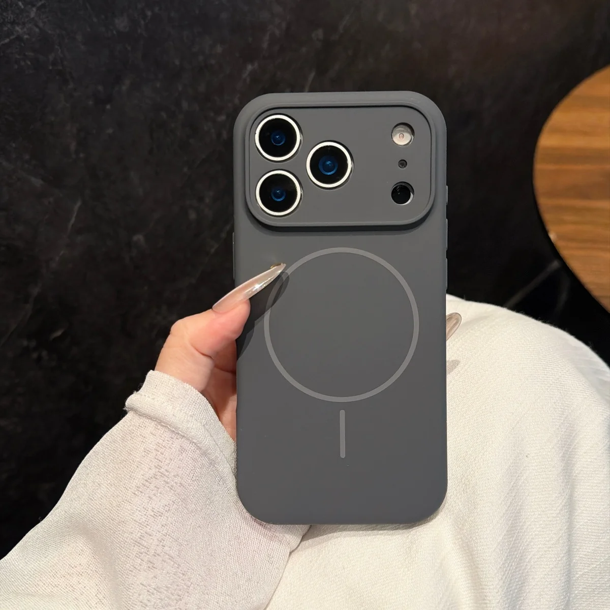 Magnetic Liquid Silicone Soft Phone Case with Magsafe Charging Support