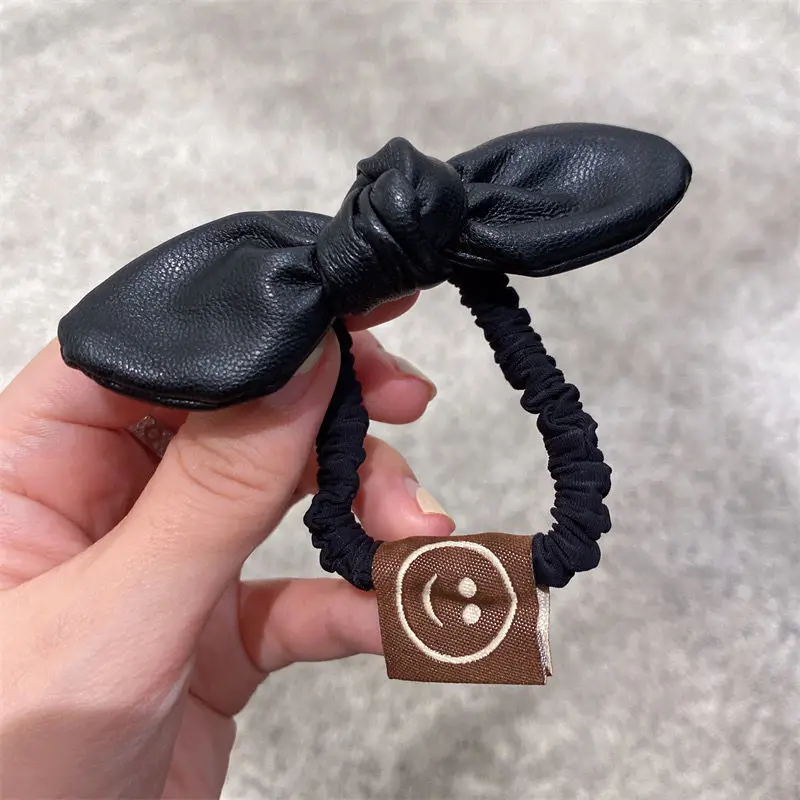 New Women Long Leather Ponytail Hold Hair Tie ободок для волос Headband Hair bands For Girls Hair Accessories gumki do wlosow New Women Long Leather Ponytail Hold Hair Tie ободок для волос Headband Hair bands For Girls Hair Accessories gumki do wlosow