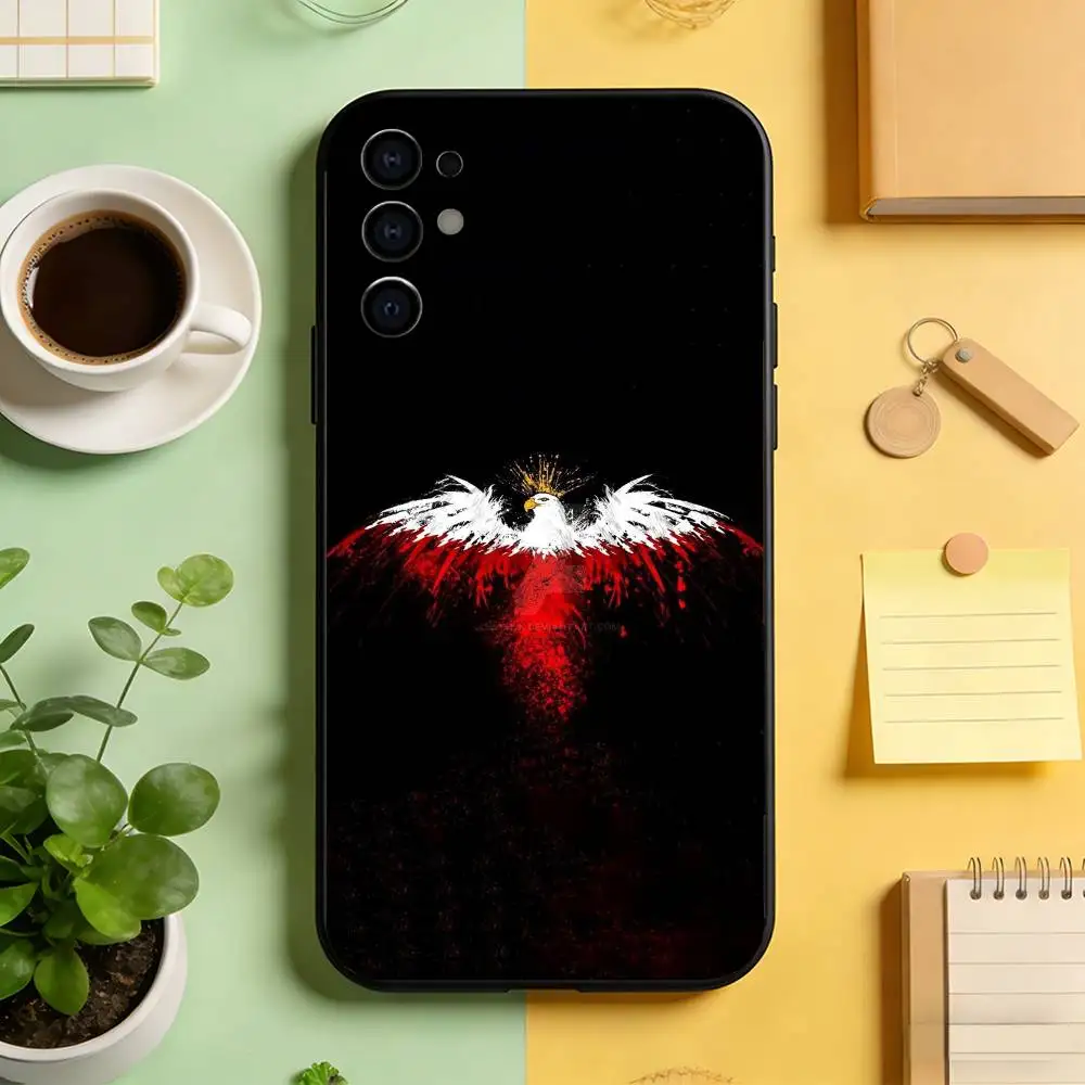 Eintracht Frankfurt Famous Phone Case - Sleek Black Cover