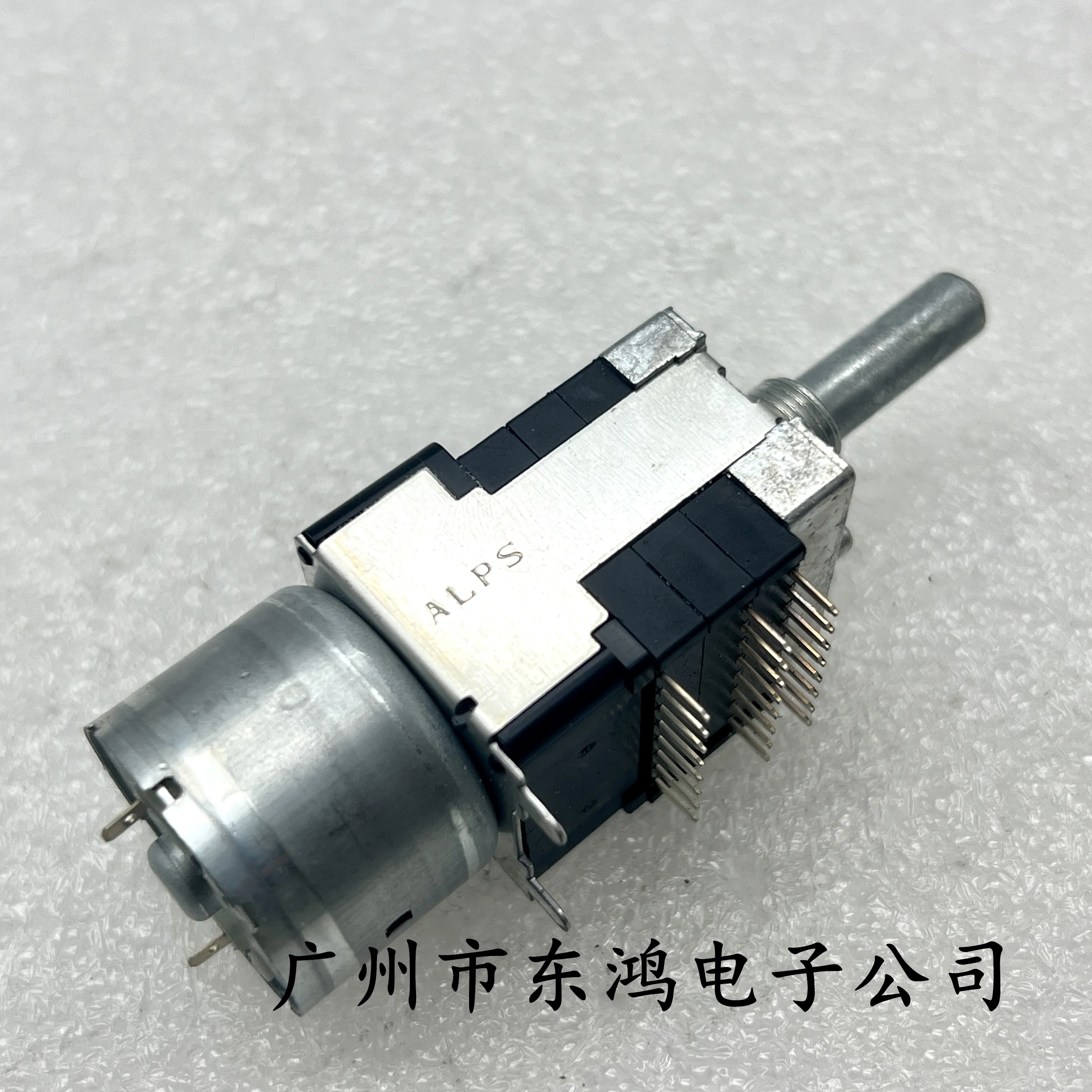 1 PCS Japanese motor potentiometer A20KX6 3-row 24 pin shaft length 25mm rotary potentiometer adjustable resistor electronic components