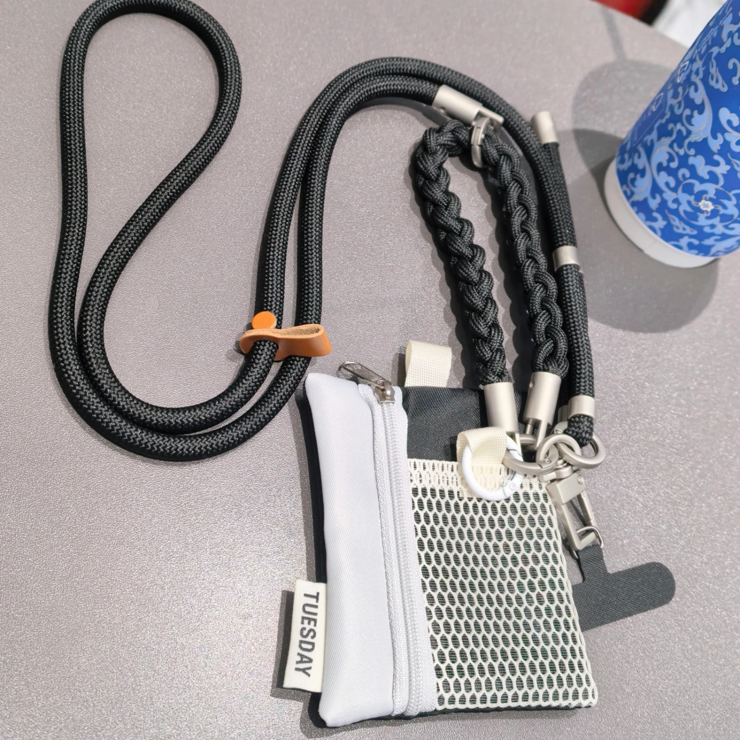 Outdoor Multi-Functional Adjustable Cross-Body & Neck-Wearing Mobile Phone Lanyard