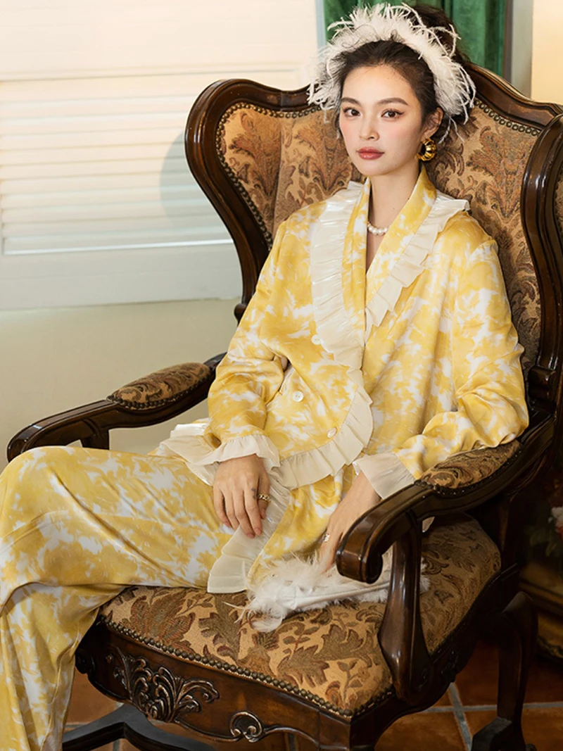 

Lingering Light Shadow Two Piece Pajamas Sets for Women Spring Autumn New Lotus Edge Green Fruit Collar Age Reducing Homewear