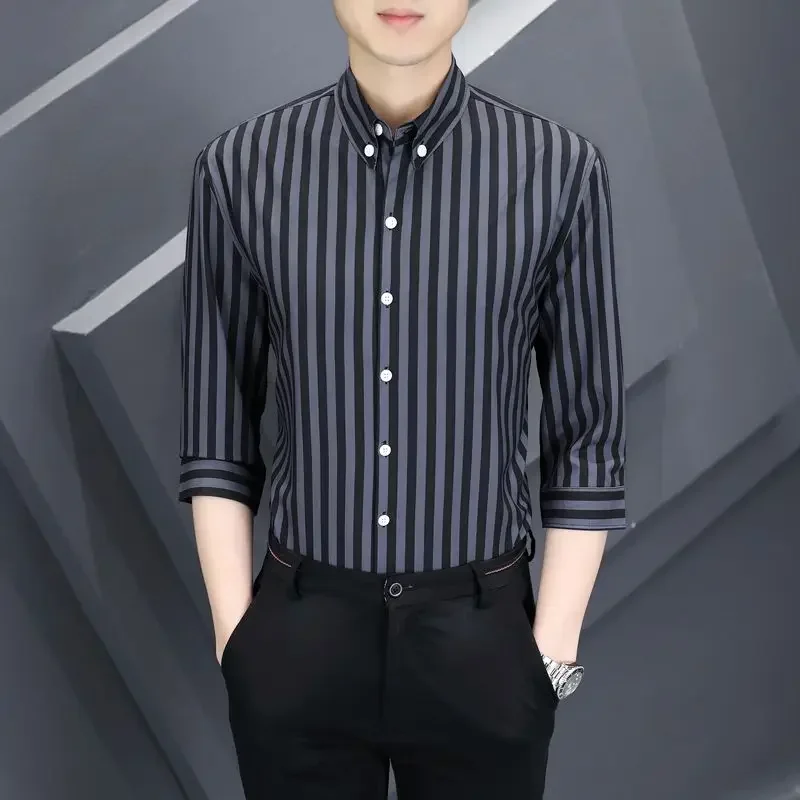 thumbnail image 1 of Camisas para hombre Camisa de rayas de manga media con lunares para hombre Camisa de algodón con botones Moda 2024 Asia con cuello Nuevo en Slim Fit Venta Marca barata, 1 of 5