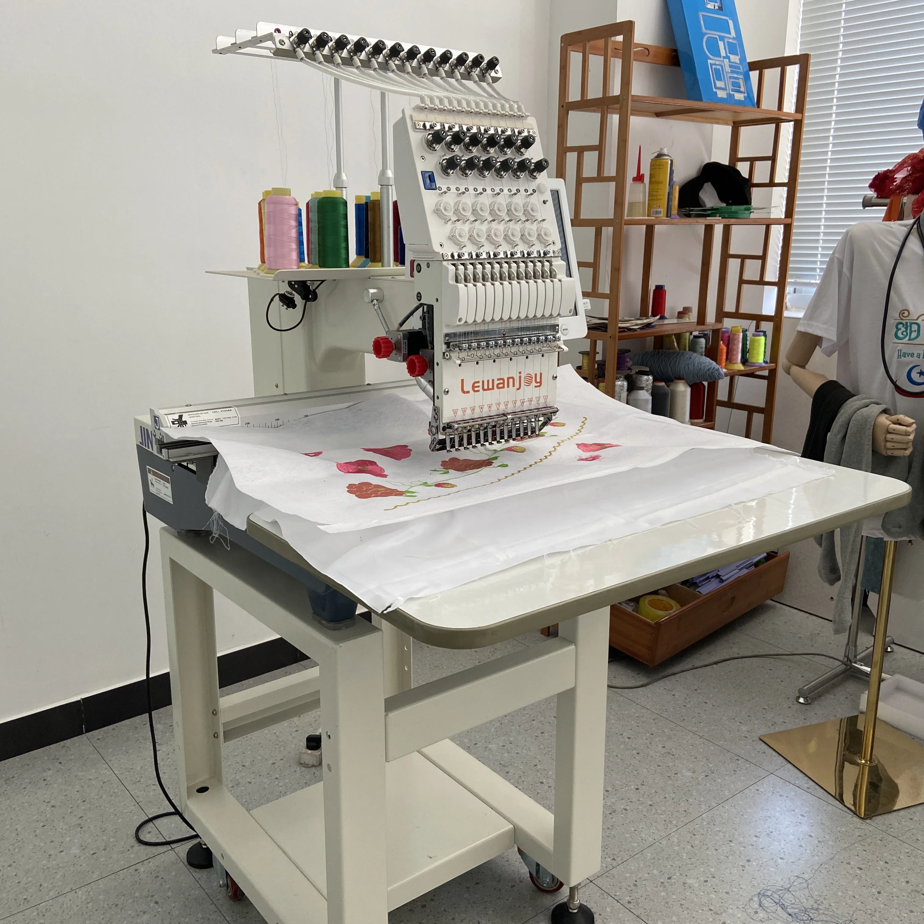 LEWANJOY One Head Computerized Single Head 12/15 Embroidery Machine Hat T-Shirt Flat Sewing Embroidery Making Machine Price