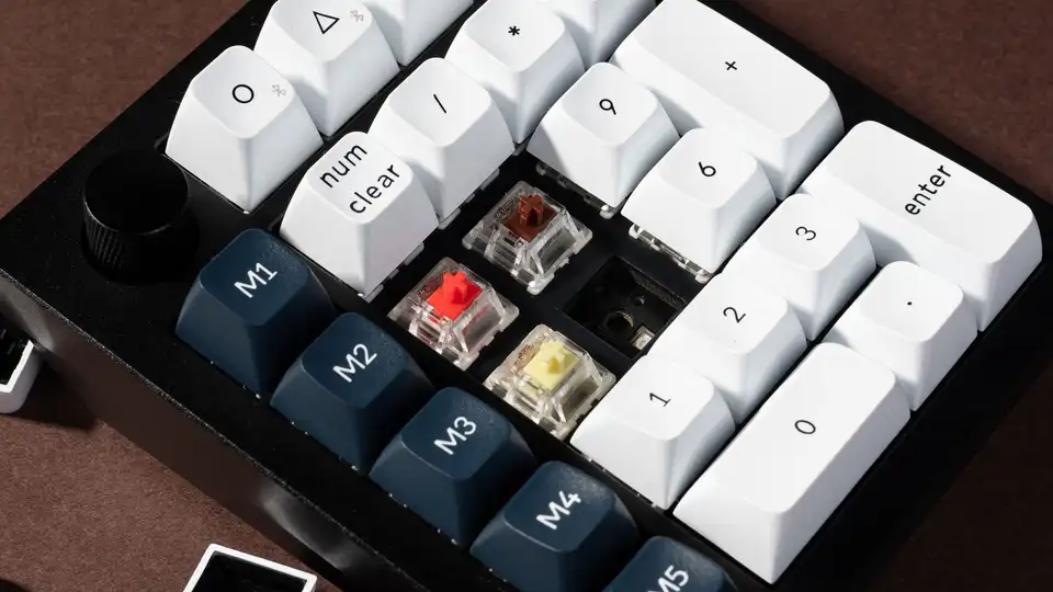 Keychron Q0 Max QMK Custom Number Pad with Gateron Jupiter