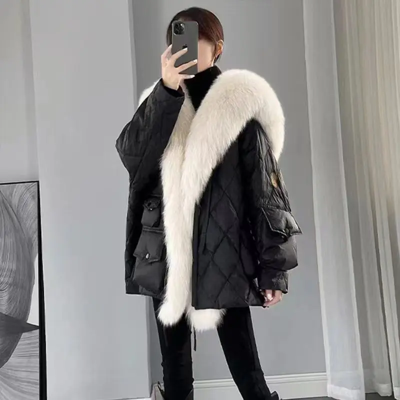 

2023 New Down Padded Coat Fur Female Imitation Fox Fur Navy Collar Pie To Overcome Female Medium Length To Keep Warm