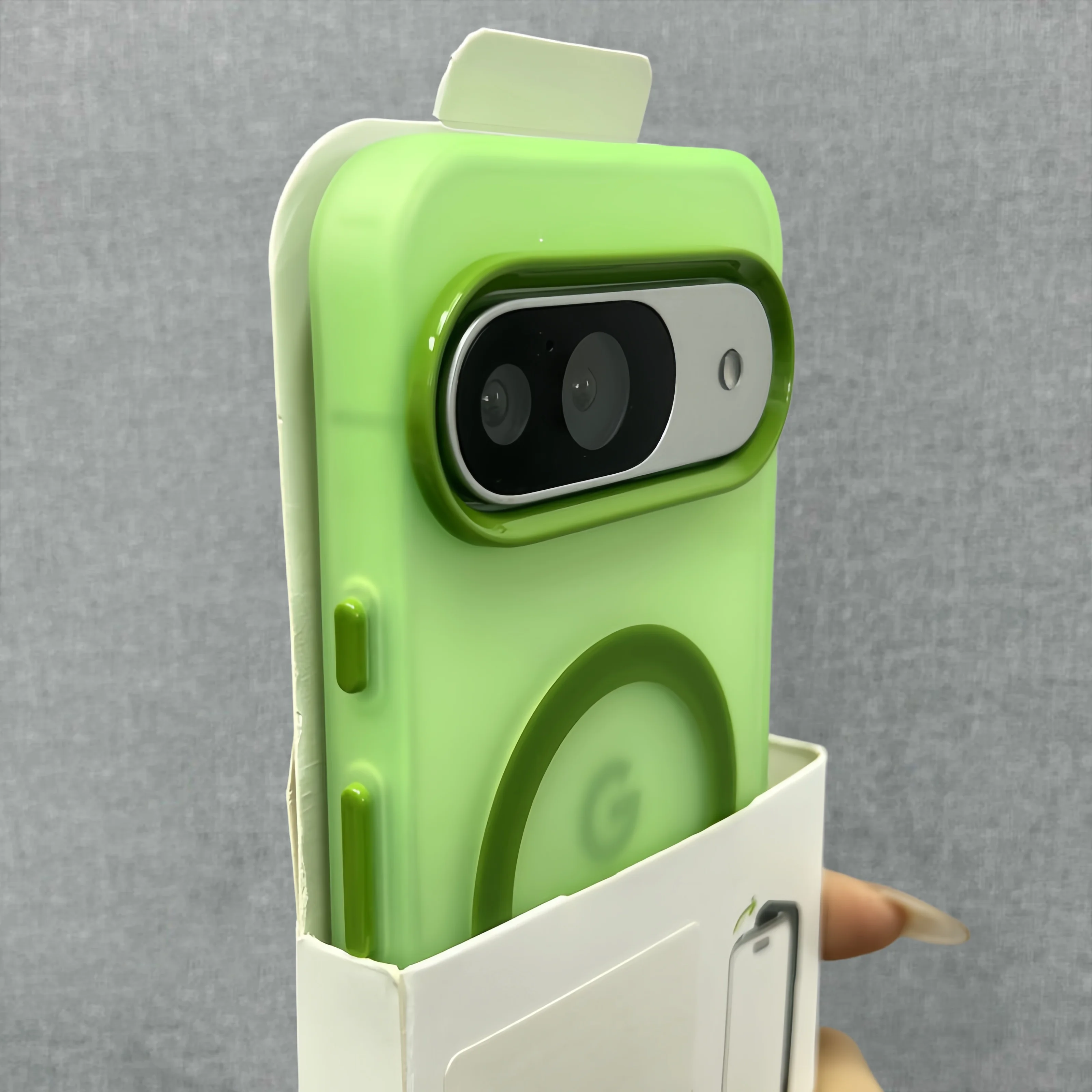 Magnetic Wireless Charging Candy Color Matte Translucent Shockproof Case
