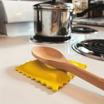 1pc Cartoon Biscuit-Shaped Soup Spoon Rest - Heat Insulating and Anti-Scalding Silicone Mat for Kitchen Gadgets 1