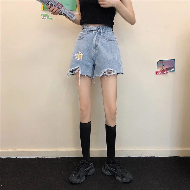 Irregular Preppy Solid Streetwear Wide Leg Jeans Shorts 2021 Summer Women Sweet High Waist Diasy Embroidery Blue Denim Shorts