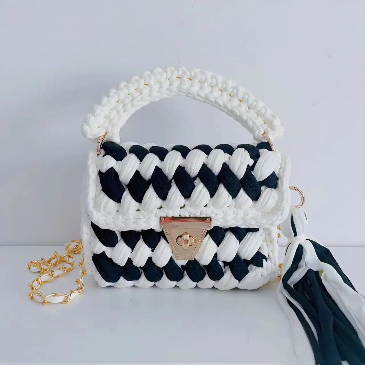 Hand Knitted Fashion Cross Body or Portable Multi - Color Women's Bag Wool Knitting Package Finished Products