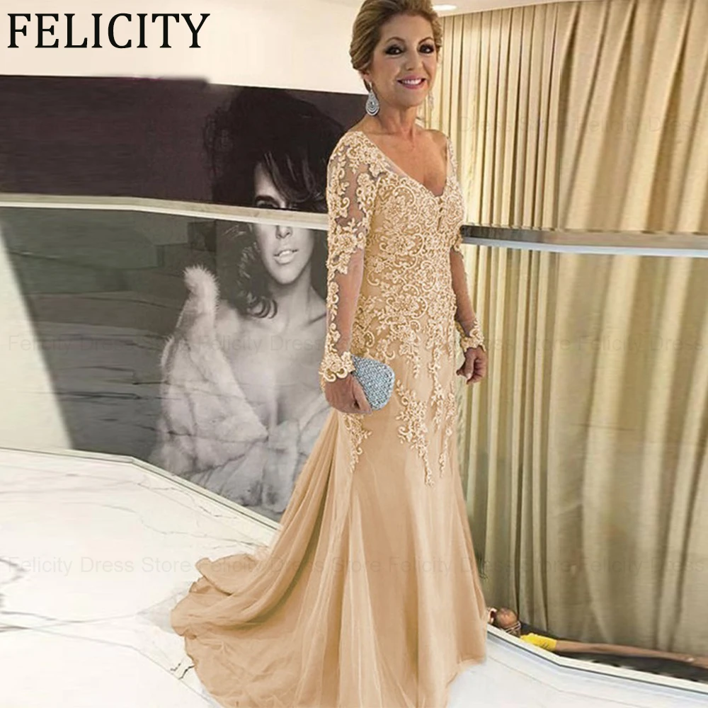 

Gorgeous Mother of the Bride Dress 2024 Sheath V-neck Wedding Guest Dresses Lace Applique Sweep Train Long Sleeves Evening Gowns