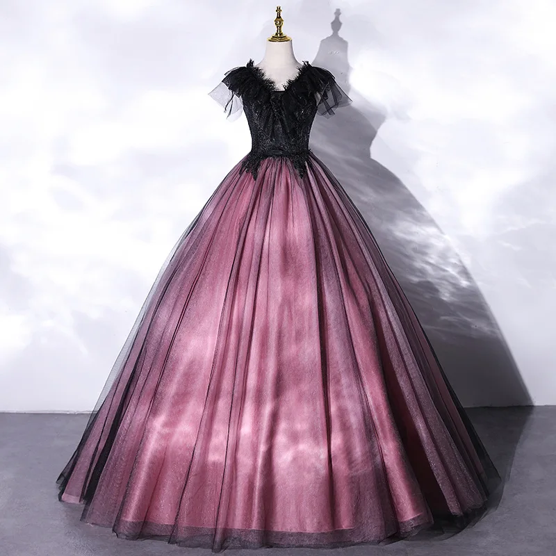 Fioletowy i czarny Sweet16 Quinceanera sukienki bez ramiączek Lae i tiul księżniczka na imprezę bal suknia Vestidos De 15 Años z czarna kokarda