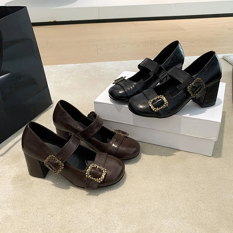 Retro Style Round Toe Flat Single Shoes Women's New Versatile One-word with Square Buckle Mary Jane Shoes