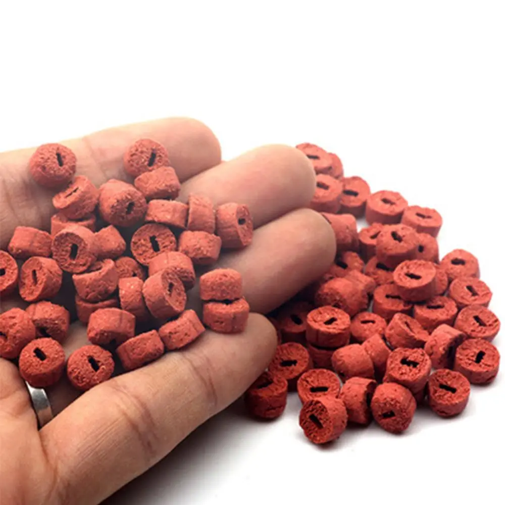 100 Pz 25G Red Carp Fishing Hollow Bait Grass Carp Baits Fishing Baits Lure Formula Insetto Particle Boilie Pellets Hook Up
