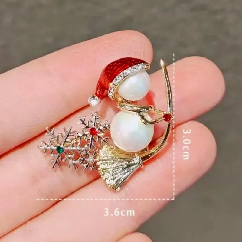 Jolie Broche De Noël En émail En Forme De Bonhomme De Neige