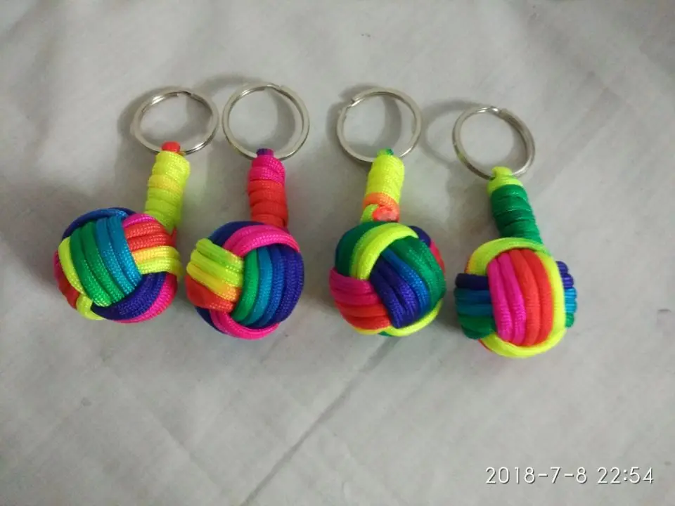 

4 pcs/lot Fashion rainbow keychain paracord bracelet paracord monkey fist keychain core Acrylic (plastic) balls