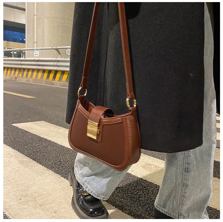 Vintage Style Ladies Shoulder Bag Lacquer Leather Handbag_voghion.com