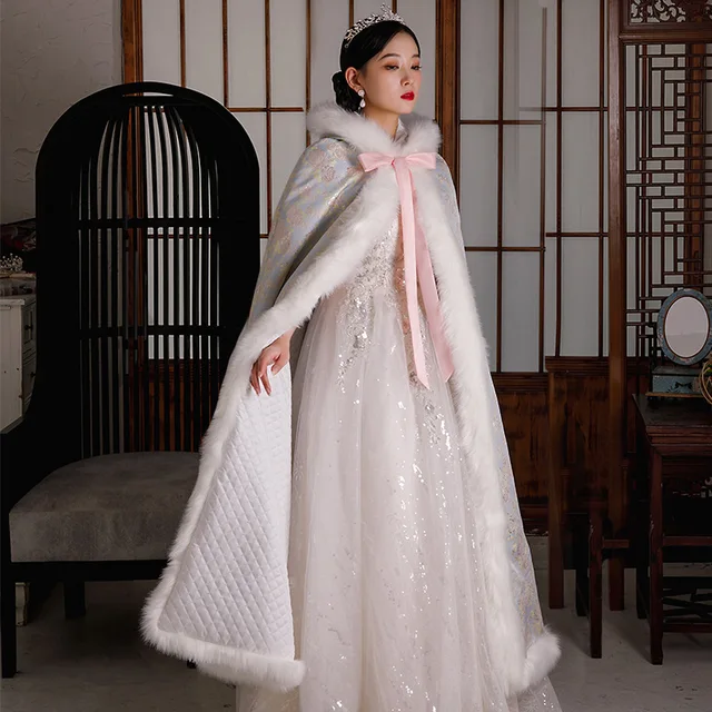 Snow Queen Costume Women 2021 Bridal Winter Warm Long Wedding