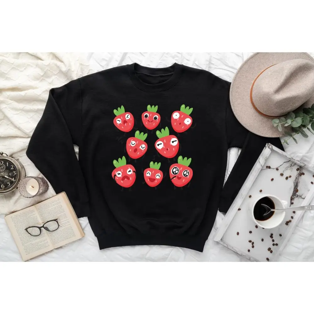 Cute Strawberry Sweatshirt Strawberry Print Shirt Women T-Shirt Cottage Core Hoodies Casual Crew Neck Long Sleeve Pulllover