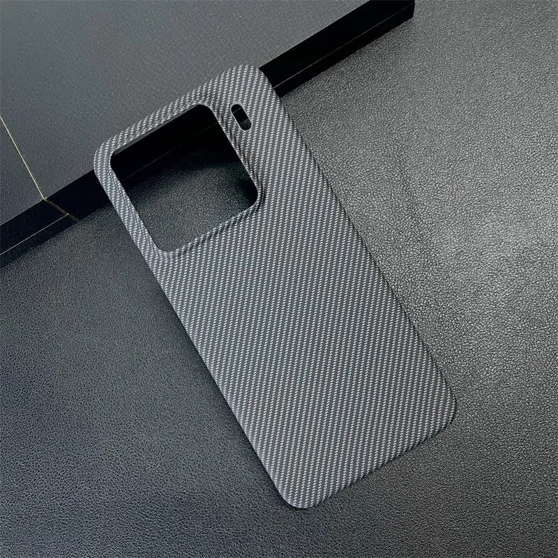 Sleek Carbon Fiber Protective Back Cover
