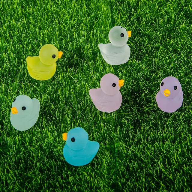 10PCS Mini Luminous Resin Ducks Glow in The Dark Miniature