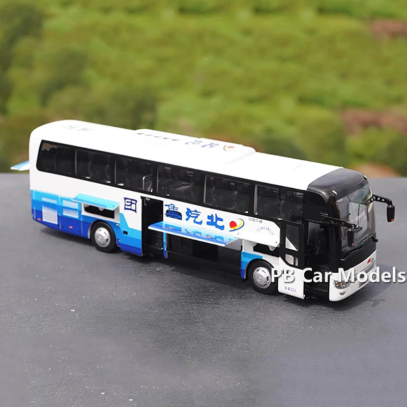 1: 42 Original Factory Yutong Bus ZK6122H9 BAIC Group Luxury