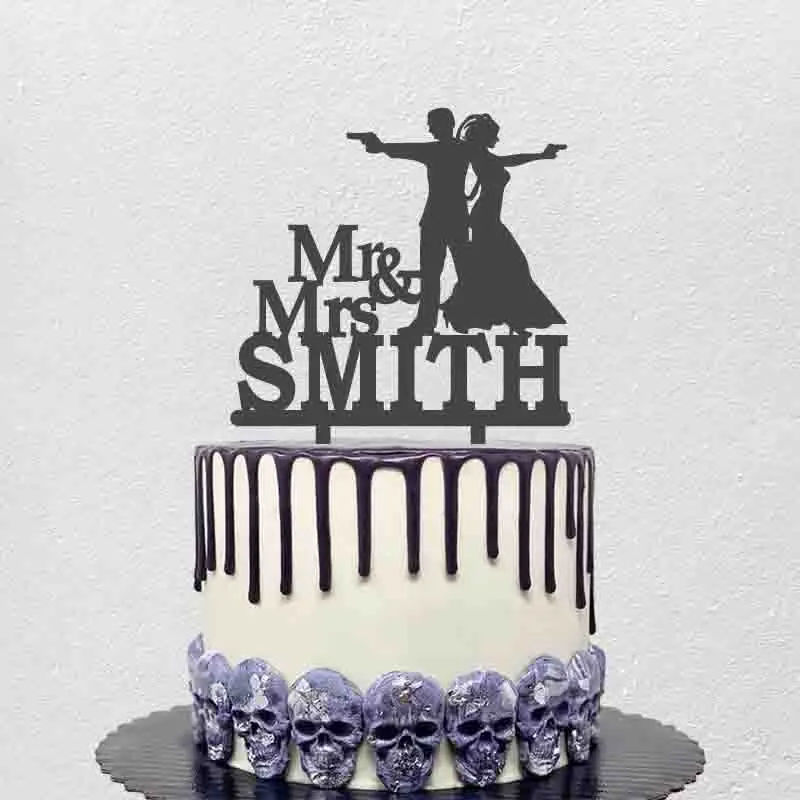 Custom Mr. And Mrs. Last Name Killer Groom Bride Silhouette Cake Topper Per La Decorazione Della Torta Della Festa Nuziale Topper
