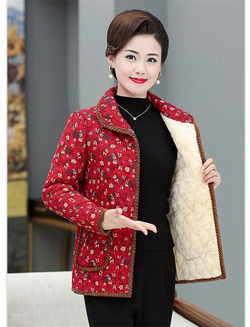 Middleaged And Elderly Autumn And Winter Clothes Are Noble And Fashionable Short And Velvet Warm Floral Lapel Cotton-Padded Coat