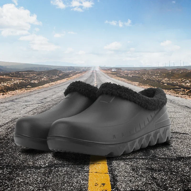 

Men Kitchen Shoes Winter Warm Shoes For Chef Waterproof Garden Clog Oil-proof Cook Shoe Outdoor Plush Working Shoe Plus Size 49