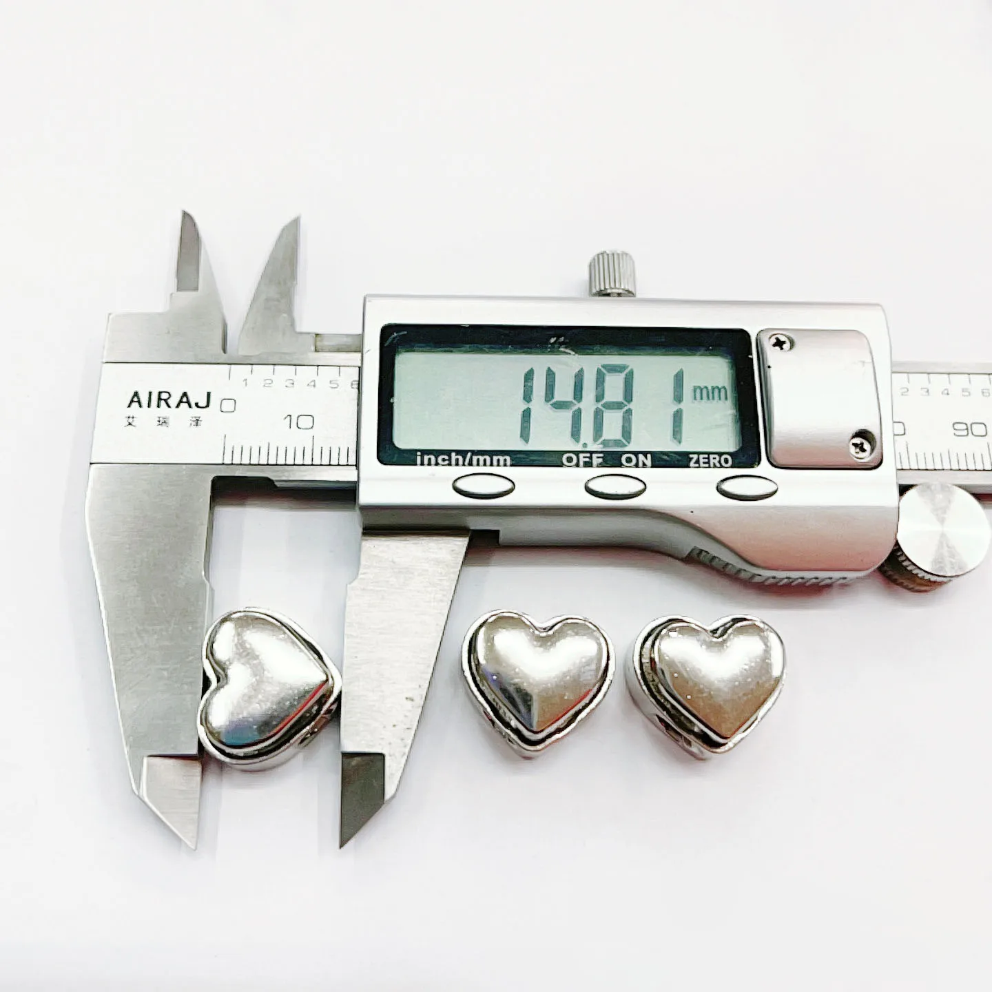 Wholesale New 20-200pc/pack 4mm Double Hole Metal Silver Heart Shaped Spring Cord Locks Stopper Sportswear Rope Button Accessory 2