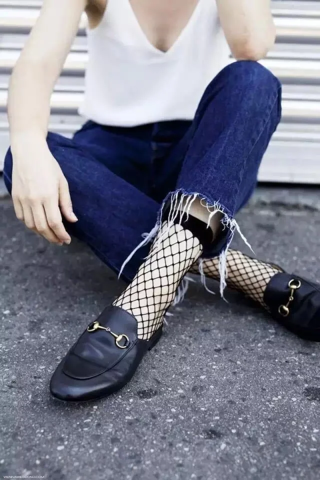 Description Picture 6 of itemParty Hollow out sexy pantyhose female Mesh black women tights stocking slim fishnet stockings club party hosiery TT090