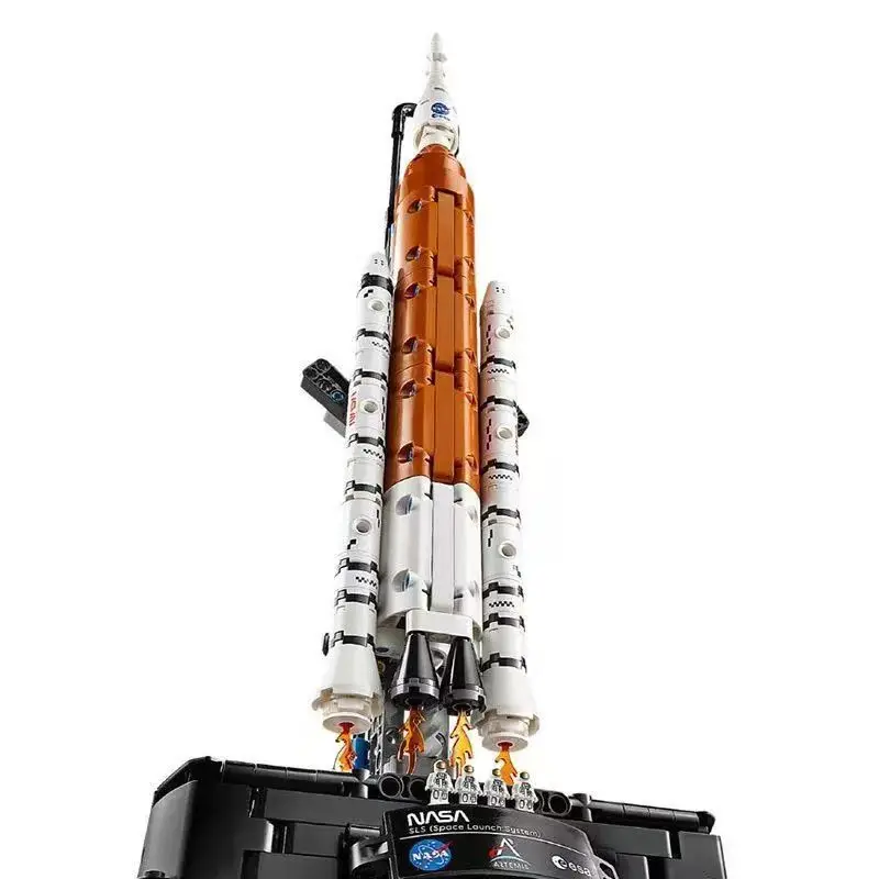 2026년 신제품 42221 로켓 빌딩 블록 세트 우주 발사 시스템 STEM 교육용 우주선 장난감 모델 생일 파티 선물