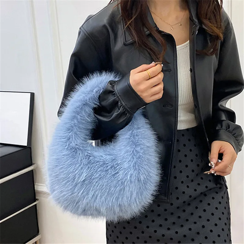 Temperament Plush Underarm Bag Fashion Women's Tote Bag Versatile Handbag Shoulder Bags Suitable for Daily Work, Party, Date Use