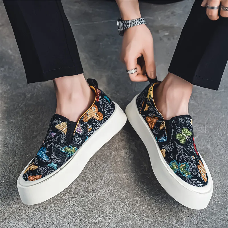 Summer Slip-on Men's Canvas Shoes Breathable Platform Vulcanized Sneakers Men Fashion Print Casual Loafers For Men Espadrilles