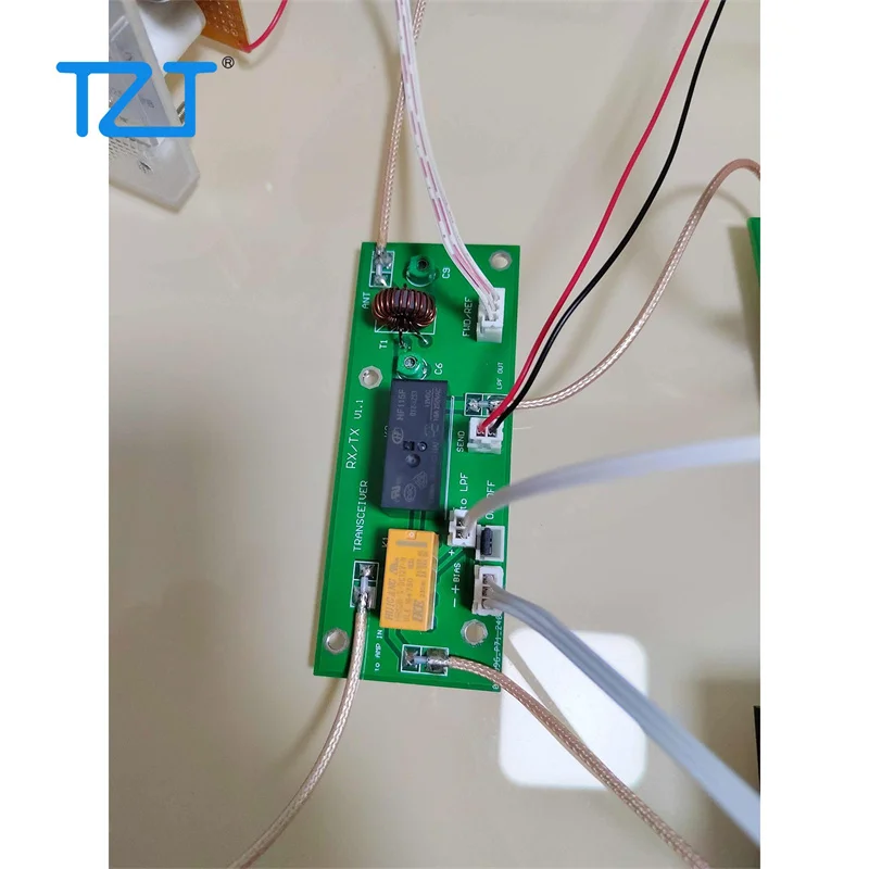 SWR 감지 회로 RX/TX 스위치 보드가 있는 TZT RF 단파 전력 증폭기 송수신 스위치 제어 모듈