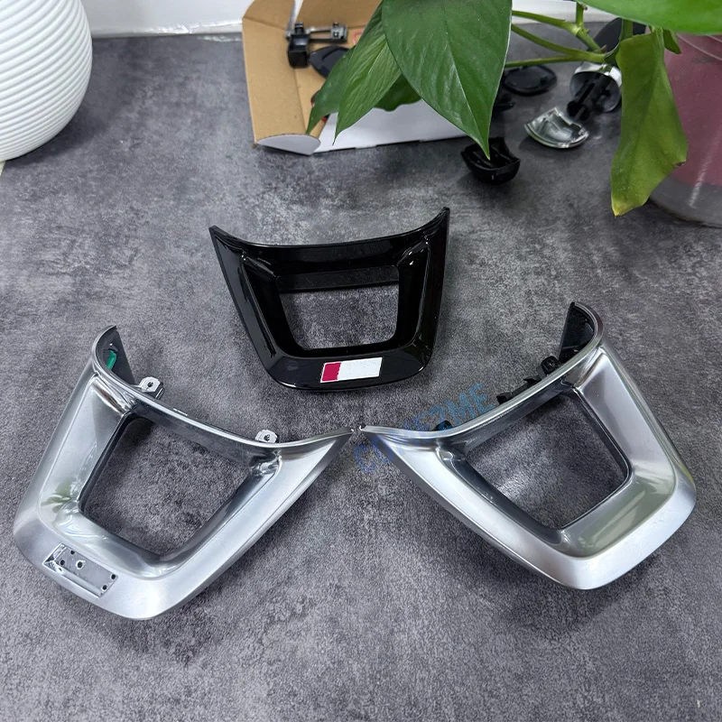 서브스크립트 스티어링 휠 로고는 아우디 A3 A4 Q5 FY Q7 A6 C8 플랫 바텀 스포츠 스티어링 휠 액세서리에 적합합니다.