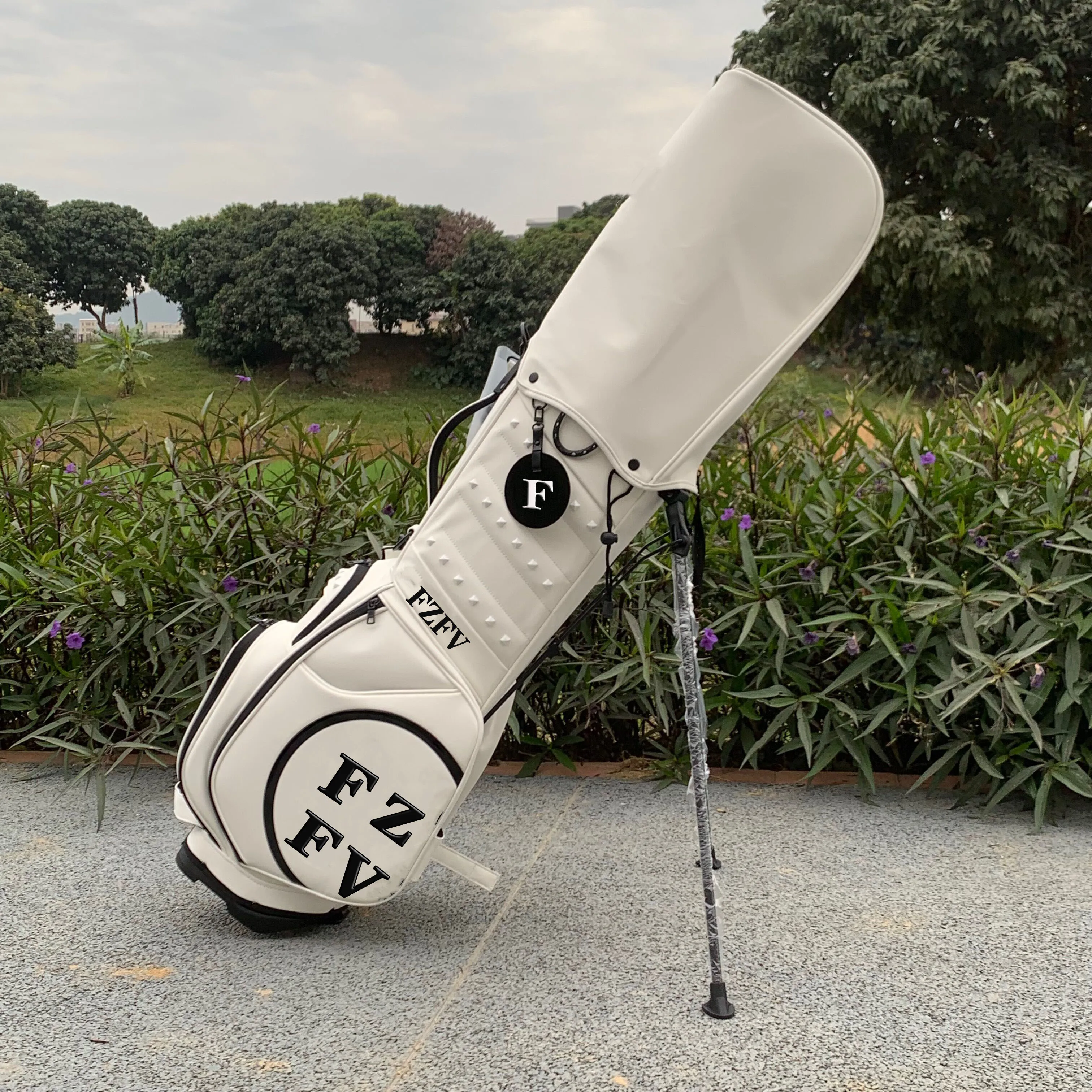 

Golf Bag New Unisex Pu Leather Stand Bag Waterproof And Wear Resistant 2024 Golf Club Bag