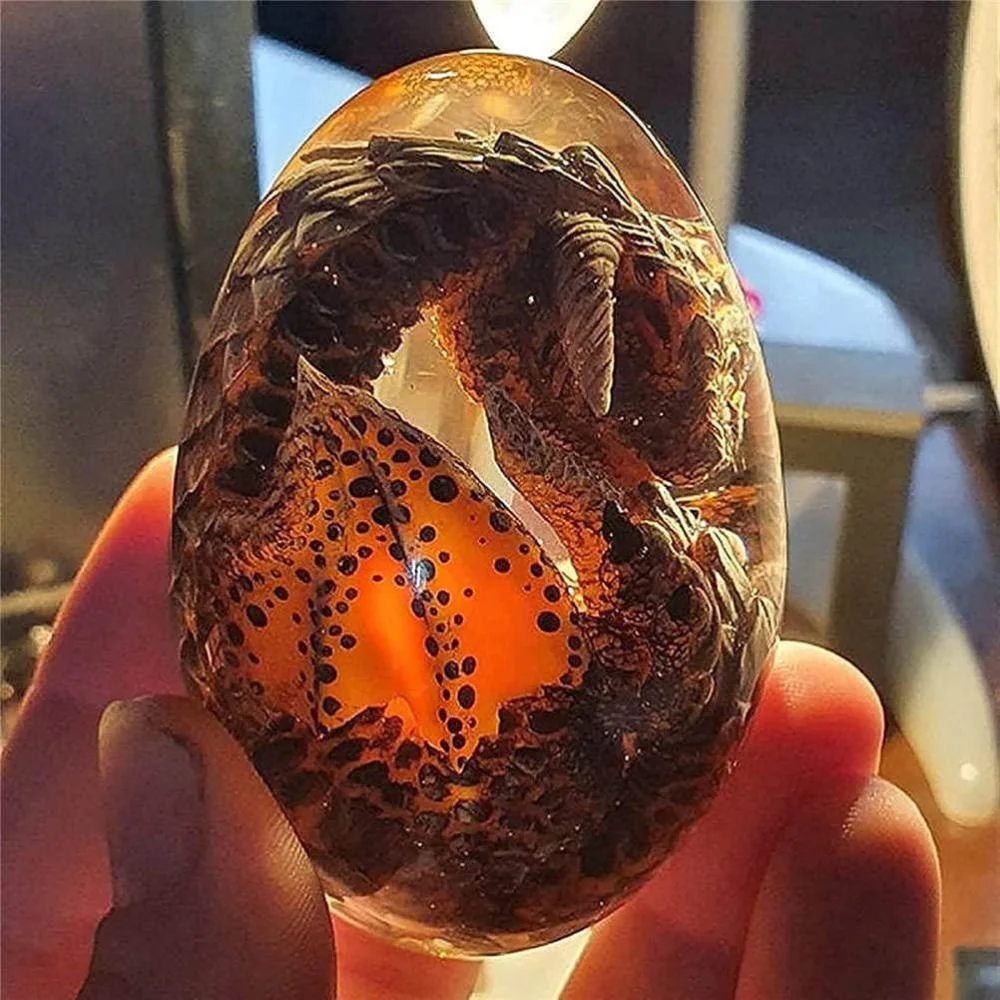 1PCS Lava Dragon Egg Dream Crystal Resin Transparent Exquisite Hand-Sculpted Fire-Bag Dragon Souvenir Desktop Ornaments