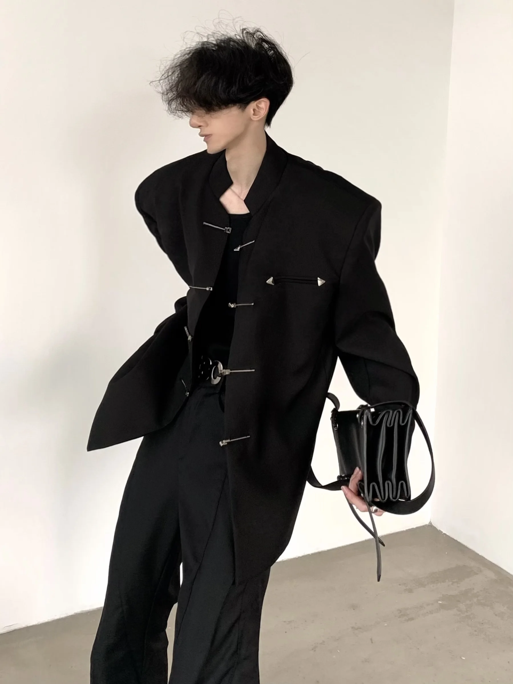 Description Picture 4 of itemFashion 2024 Autumn Suit Jackets Men's Solid Color Stand Collar New Chinese Style Blazers Padded Shoulder Long Sleeve Suit Coats