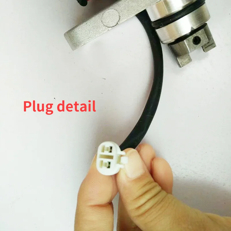 Car new ignition distributor assembly 229100-9830,33100-60G10 Suitable for Suzuki BALENO/Swift/Geo Metro 1.3