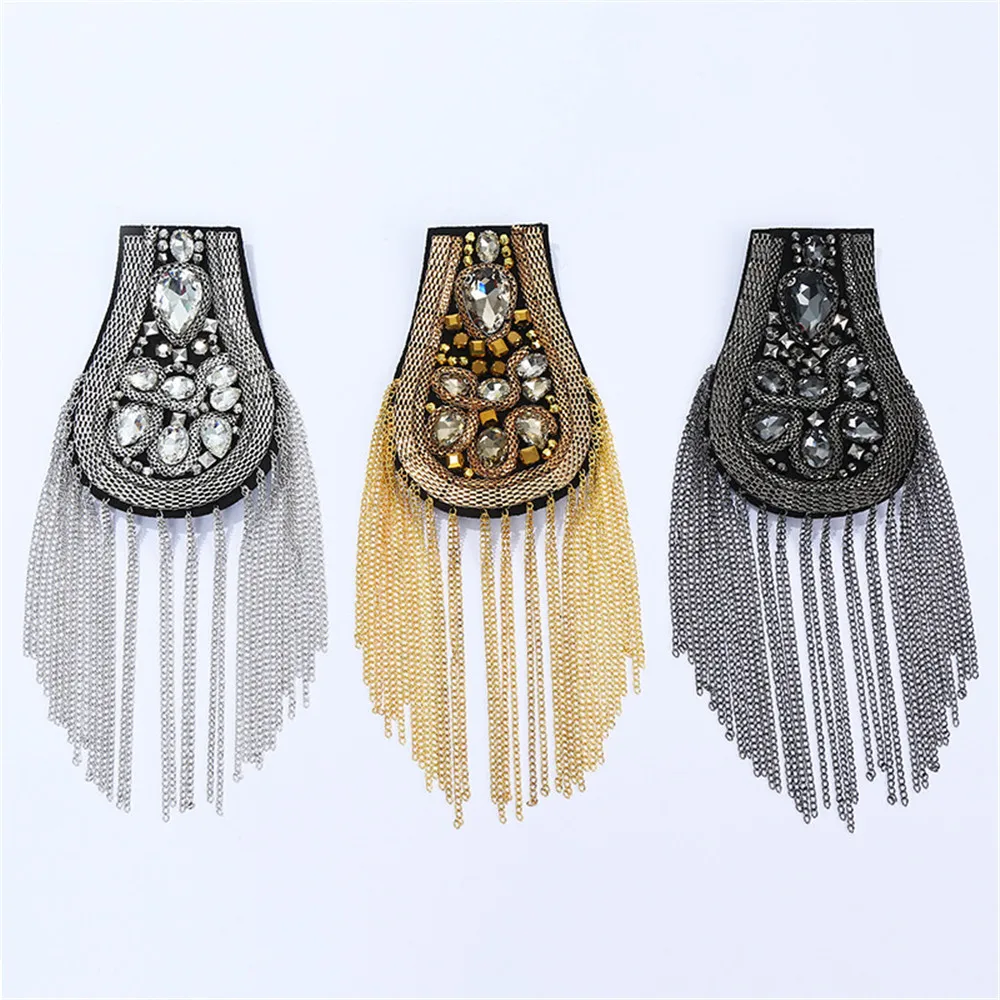 New Fashion Decorative Tassel Rhinestones Shoulder Pad Epaulet Punk Rivet Fringed Shoulder Stamp Brooch Pad Clothing Accessories