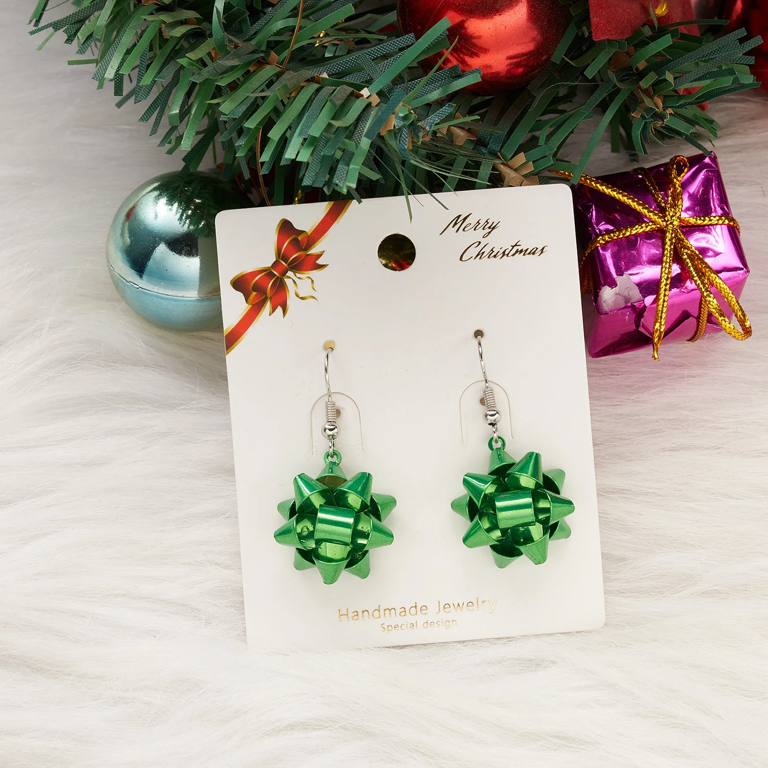 Pendientes de tuerca de Navidad hechos a mano para mujer