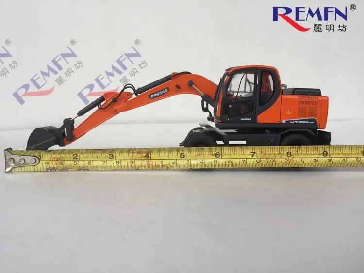 1/50 DOOSAN DX160W ホイールショベル 1/50 DOOSAN DX160W ホイールショベル